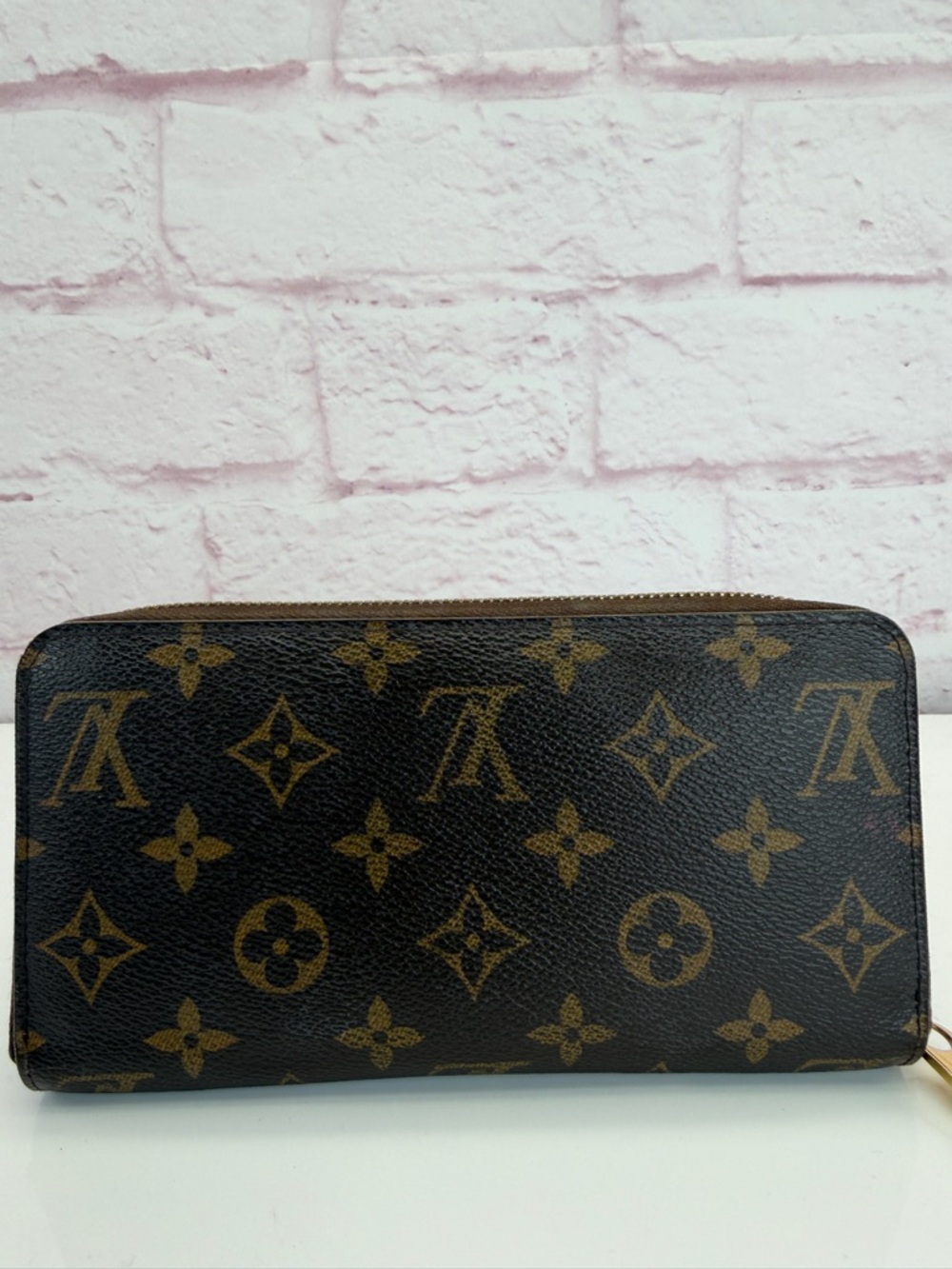 Louis Vuitton Monogram Canvas Full Zip Wallet - Picture 4 of 15